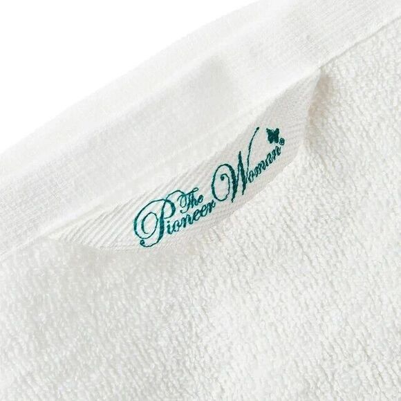 Pioneer Woman Farm Animals Kitchen Towels 3-pc Embroidered 16"W x 28"L Gift NEW - Picture 8 of 8